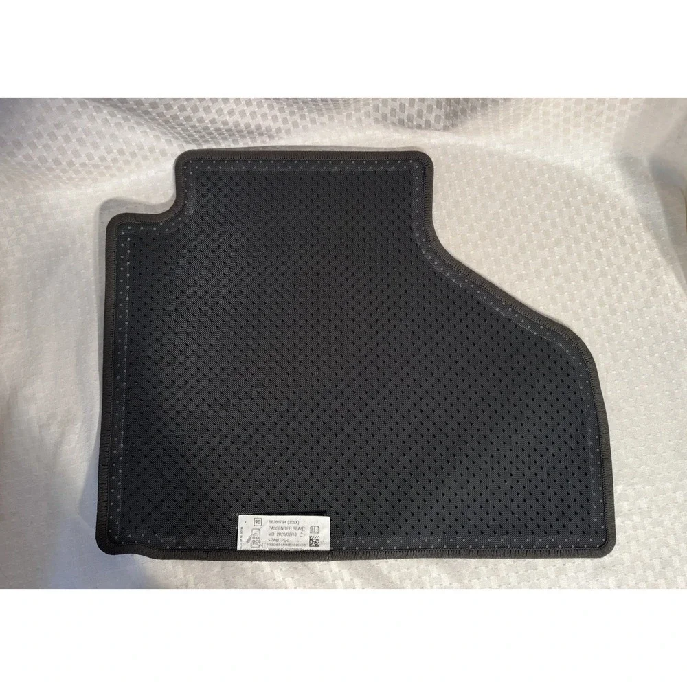 GM OEM Carpet Floor‎ Mats Set of 4 Black Charcoal #86281794 Front & Rear